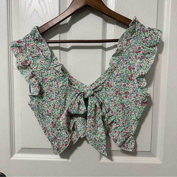 Vero Moda Green Flutter Sleeve Ruffled Blouse - Picture 1 of 4